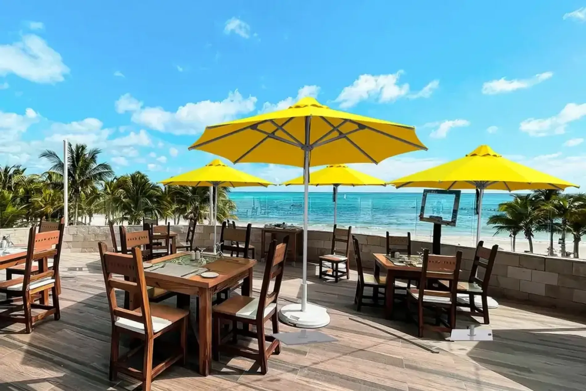 How to Choose the Perfect Patio Umbrella for Your Outdoor Space