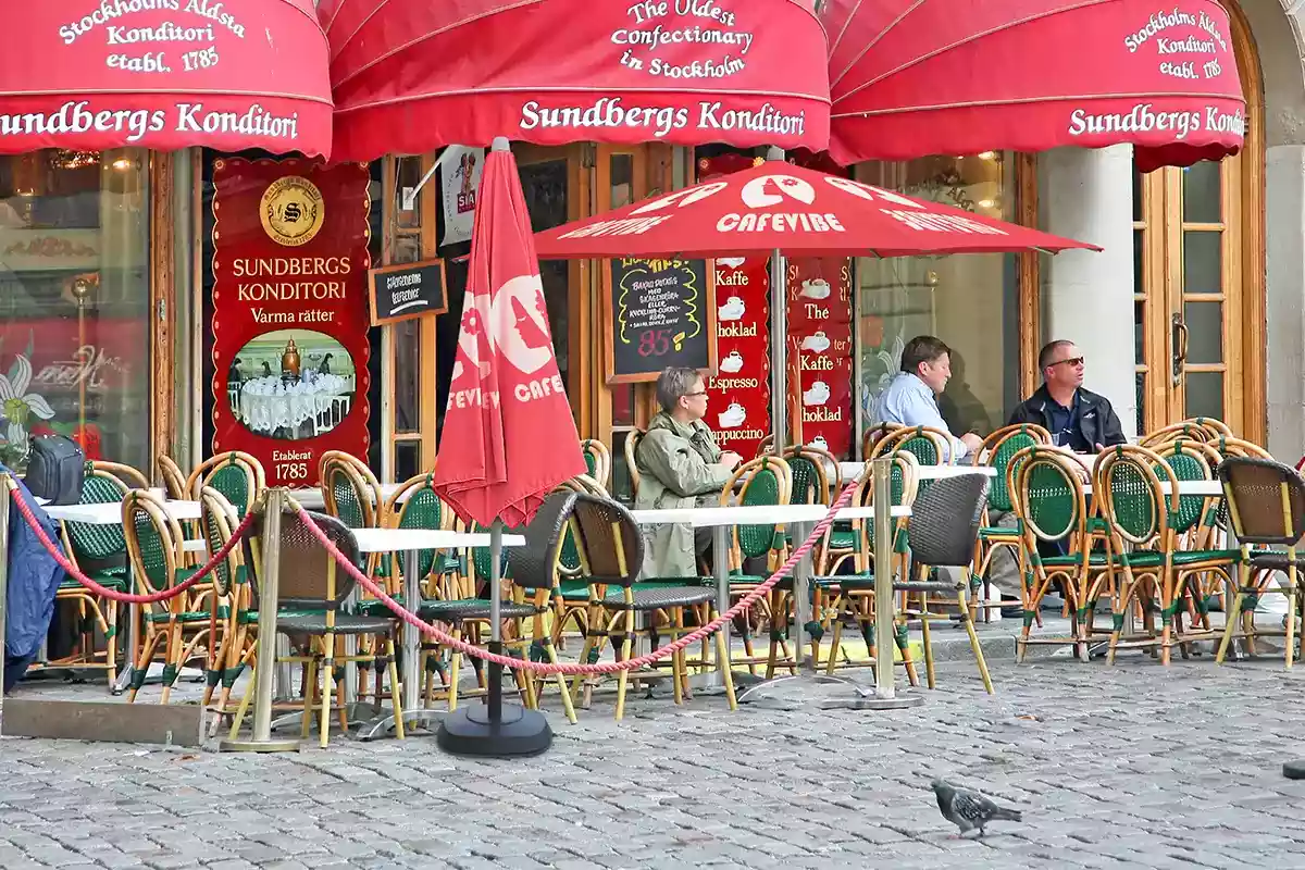 Businesses That Can Benefit From Promotional Umbrellas