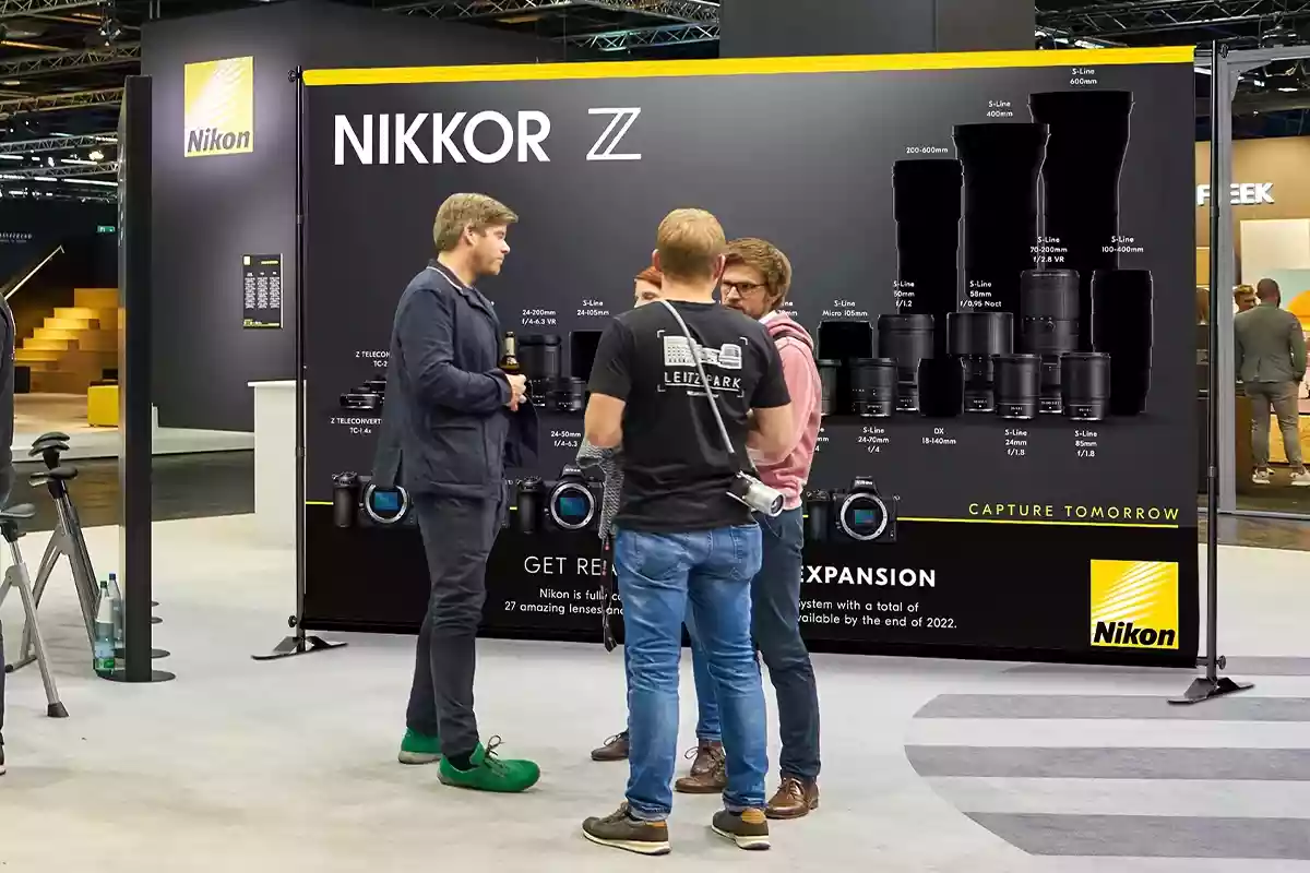 How to Design the Perfect Trade Show Backdrop?