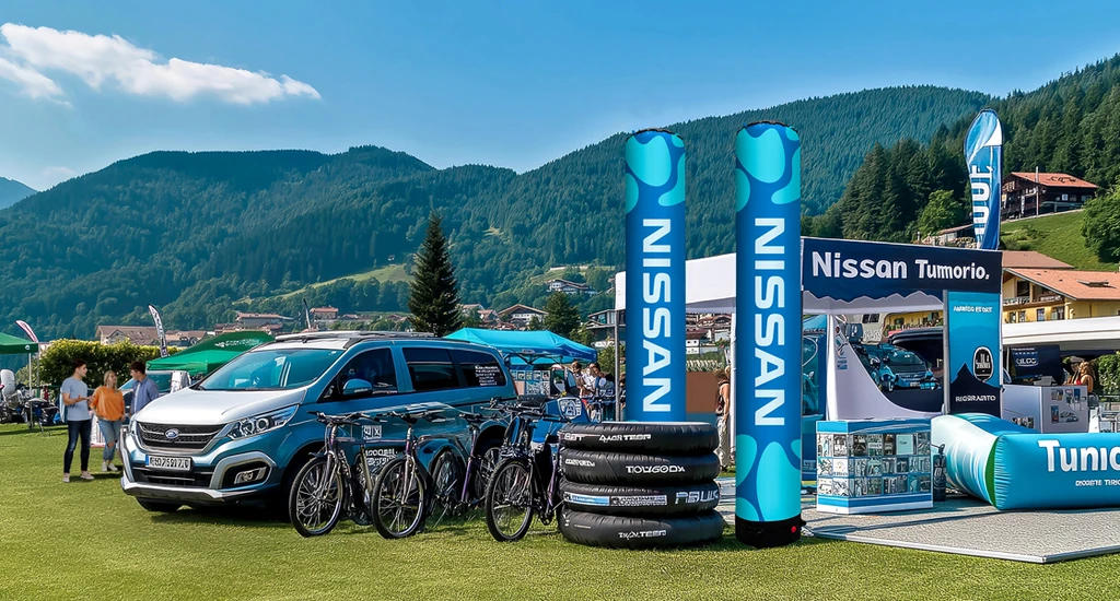 inflatable-columns-at-outdoor-event