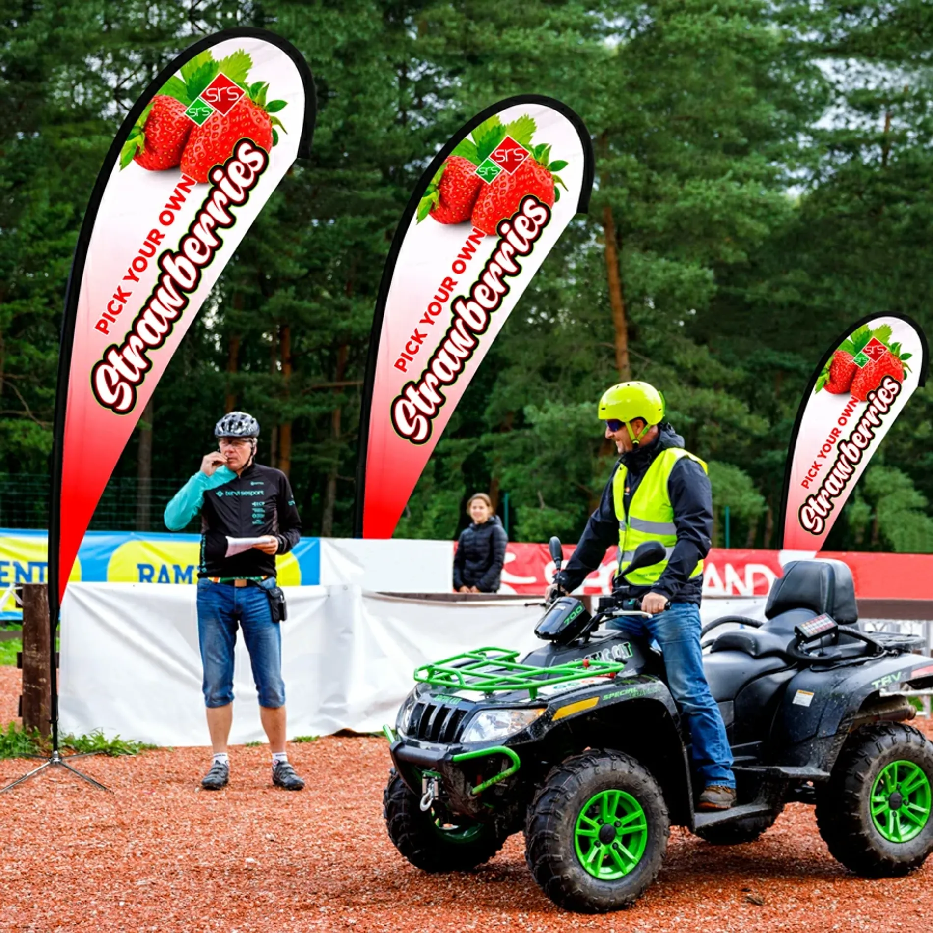 Outdoor usage scenarios for teardrop flags